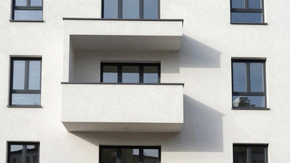 Czym różni się loggia od balkonu?