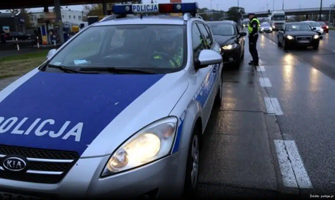 Policja Koszalin przeprowadza kontrole drogowe w trosce o bezpieczeństwo
